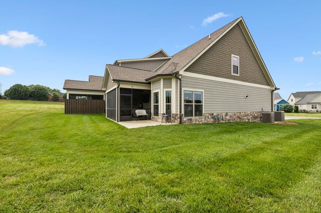 111 Campfire Ct, Winchester, TN 37398