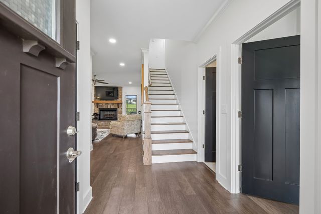 111 Campfire Ct, Winchester, TN 37398