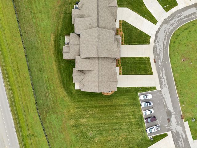 111 Campfire Ct, Winchester, TN 37398