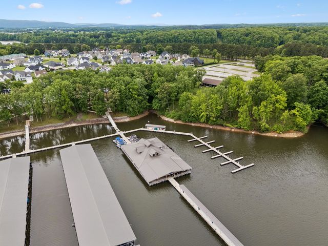 111 Campfire Ct, Winchester, TN 37398