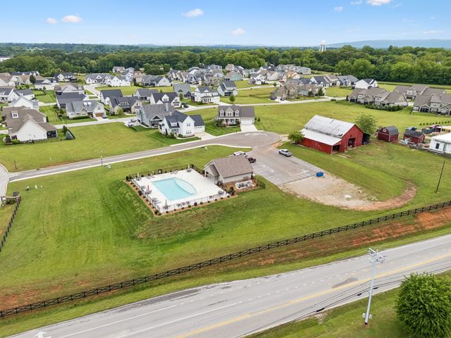 111 Campfire Ct, Winchester, TN 37398
