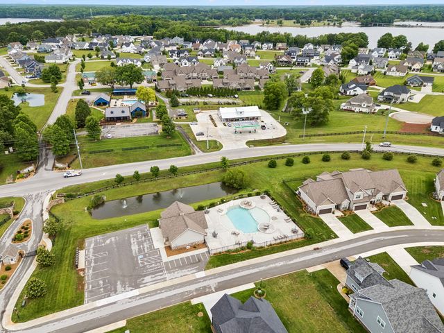 111 Campfire Ct, Winchester, TN 37398