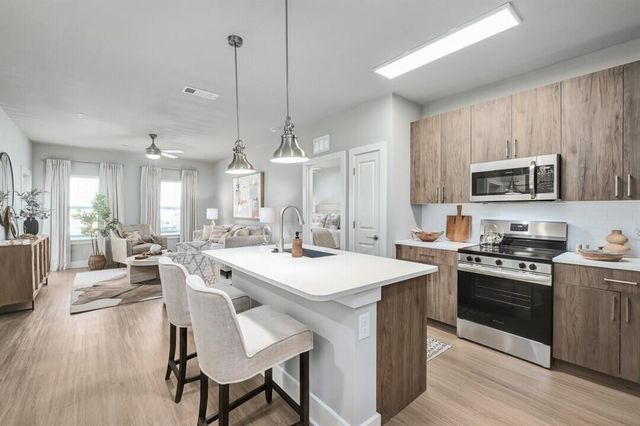 1875 Maple Drive B2, Kennesaw, GA 30144