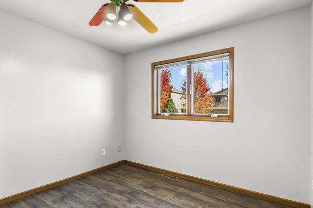 1032 VISTA RIDGE Drive, Mount Horeb, WI 53572