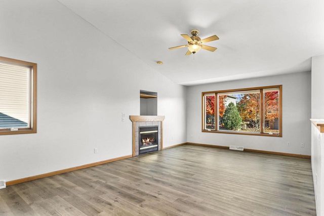 1032 VISTA RIDGE Drive, Mount Horeb, WI 53572