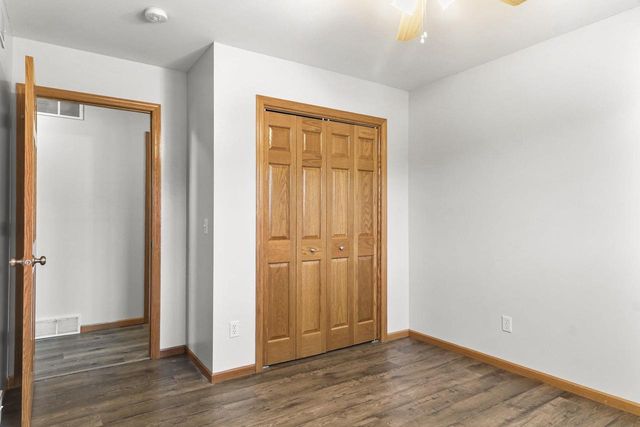 1032 VISTA RIDGE Drive, Mount Horeb, WI 53572