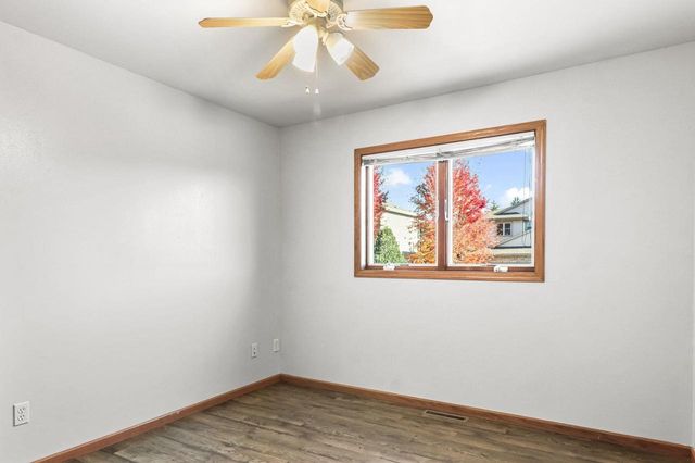 1032 VISTA RIDGE Drive, Mount Horeb, WI 53572