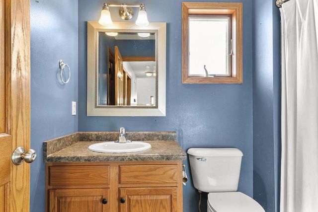 1032 VISTA RIDGE Drive, Mount Horeb, WI 53572