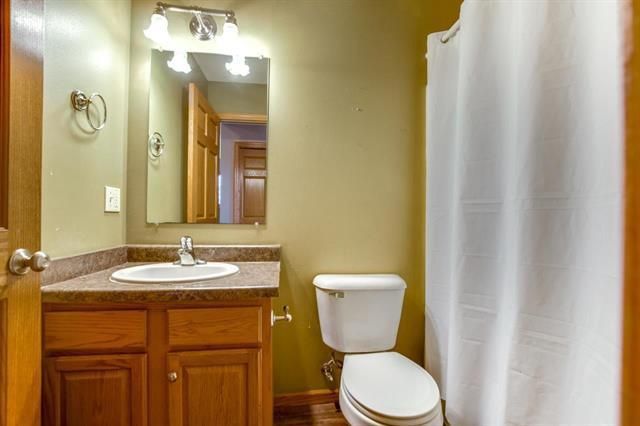 1032 VISTA RIDGE Drive, Mount Horeb, WI 53572