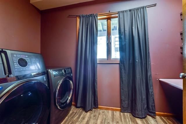 1032 VISTA RIDGE Drive, Mount Horeb, WI 53572