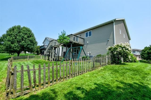 1032 VISTA RIDGE Drive, Mount Horeb, WI 53572