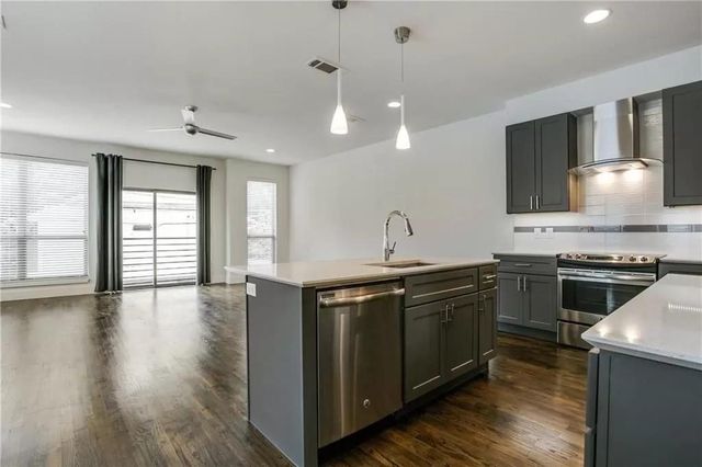 4303 Cole Avenue 15, Dallas, TX 75205