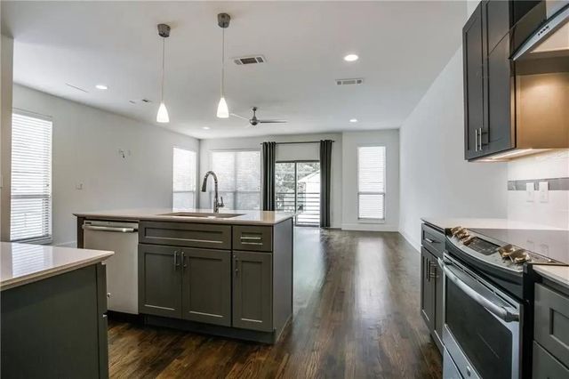 4303 Cole Avenue 15, Dallas, TX 75205