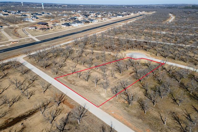 1507 Earhart Drive, Granbury, TX 76049