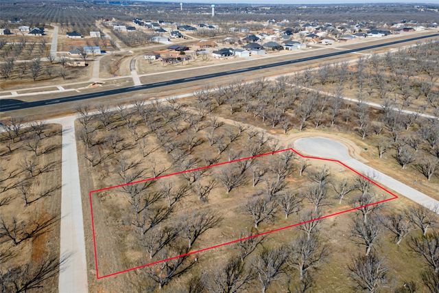 1507 Earhart Drive, Granbury, TX 76049