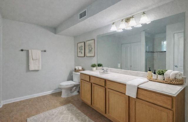 1705 Arbor Knot DR, Kyle, TX 78640