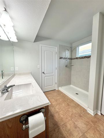 1705 Arbor Knot DR, Kyle, TX 78640