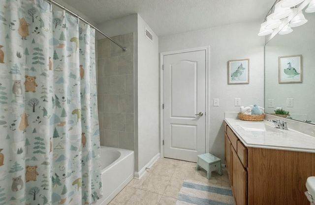 1705 Arbor Knot DR, Kyle, TX 78640