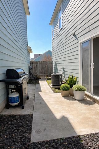 1705 Arbor Knot DR, Kyle, TX 78640