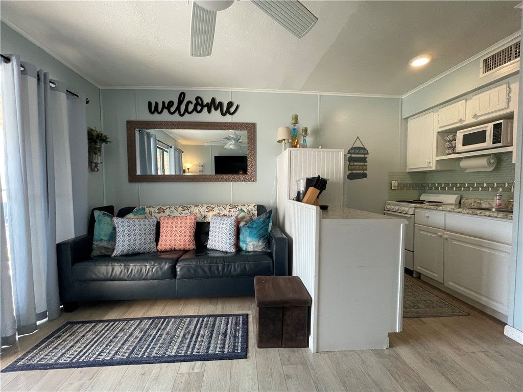 3938 Surfside Blvd 3124, Corpus Christi, TX 78402 — photo 3