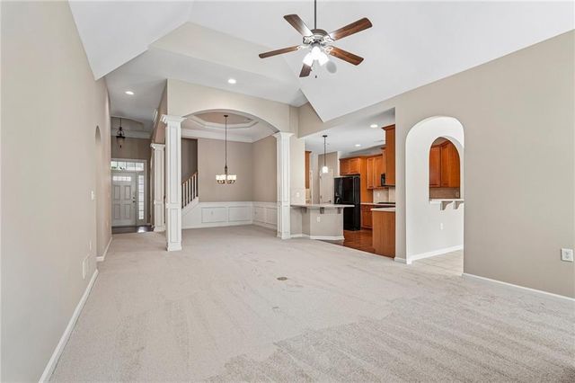 428 Brookes Walk, Woodstock, GA 30188