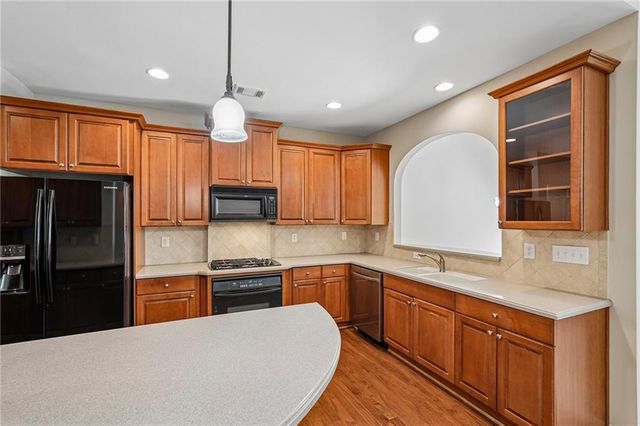 428 Brookes Walk, Woodstock, GA 30188