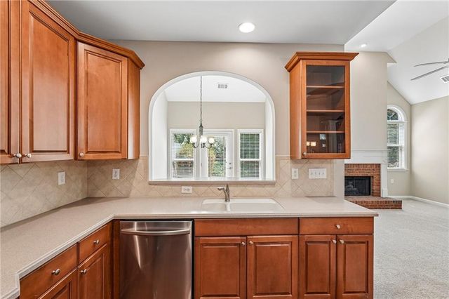 428 Brookes Walk, Woodstock, GA 30188