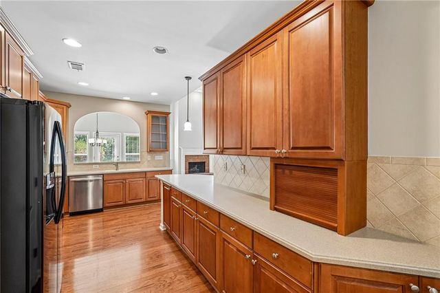 428 Brookes Walk, Woodstock, GA 30188