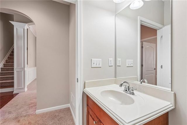 428 Brookes Walk, Woodstock, GA 30188