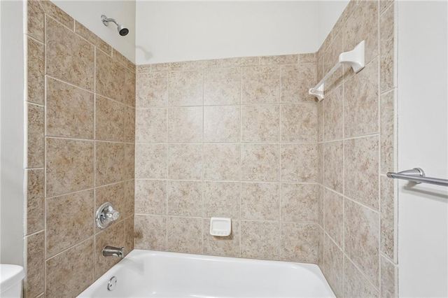 428 Brookes Walk, Woodstock, GA 30188