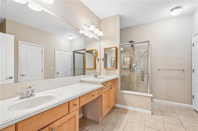 428 Brookes Walk, Woodstock, GA 30188