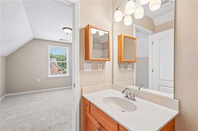 428 Brookes Walk, Woodstock, GA 30188