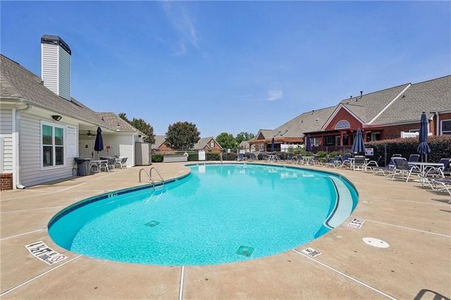 428 Brookes Walk, Woodstock, GA 30188