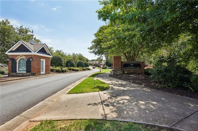 428 Brookes Walk, Woodstock, GA 30188