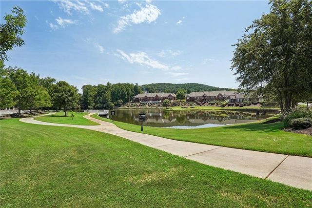 428 Brookes Walk, Woodstock, GA 30188