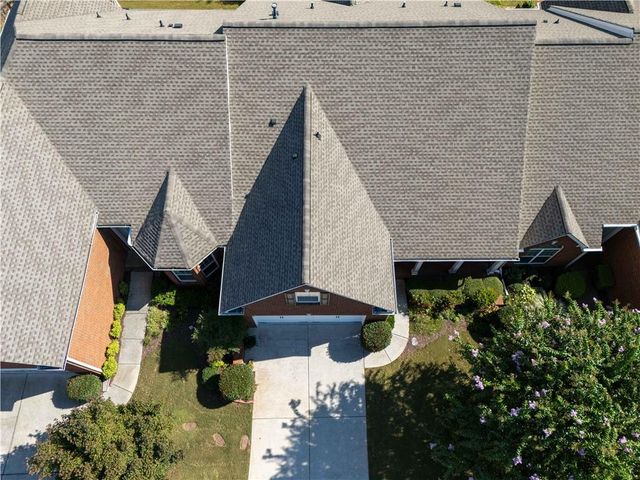 428 Brookes Walk, Woodstock, GA 30188