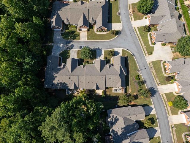 428 Brookes Walk, Woodstock, GA 30188