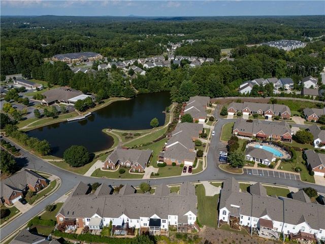 428 Brookes Walk, Woodstock, GA 30188