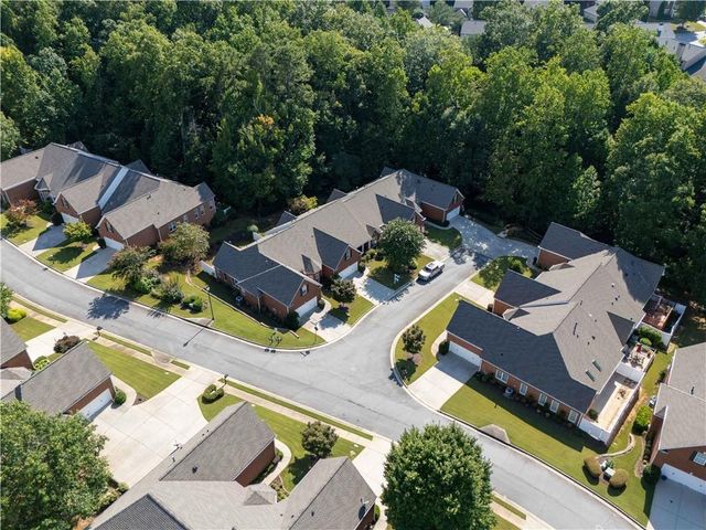 428 Brookes Walk, Woodstock, GA 30188