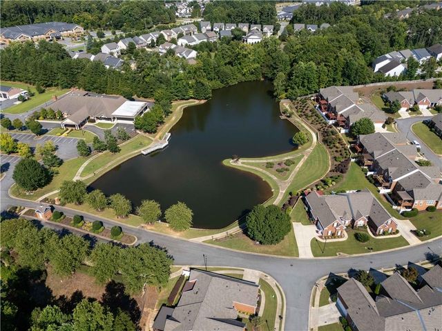 428 Brookes Walk, Woodstock, GA 30188