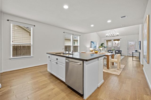 5858 Urbano BND, Round Rock, TX 78665