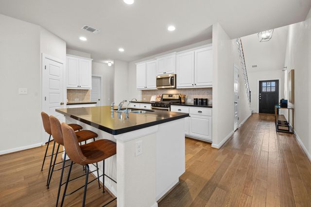 5858 Urbano BND, Round Rock, TX 78665