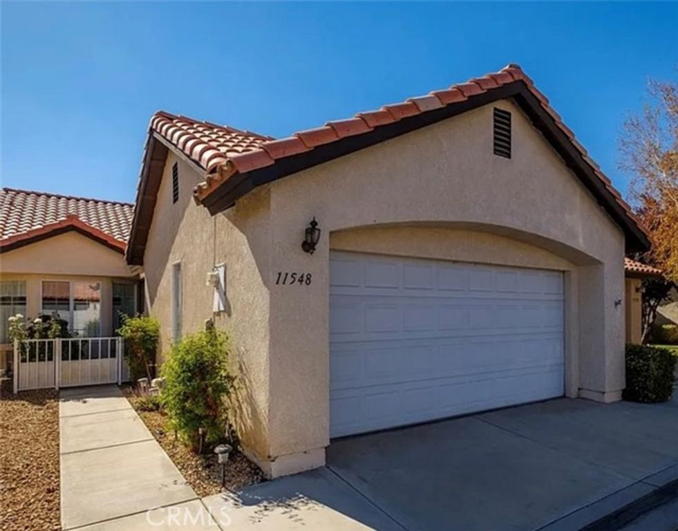 11548 Oak Street, Apple Valley, CA 92308