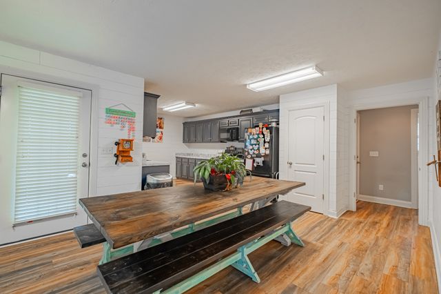120 Woodridge Dr, Tullahoma, TN 37388