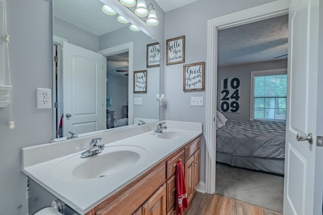 120 Woodridge Dr, Tullahoma, TN 37388