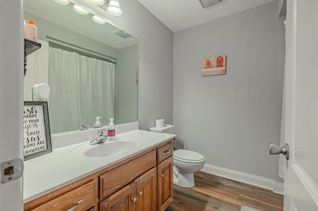 120 Woodridge Dr, Tullahoma, TN 37388