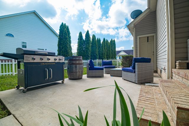 120 Woodridge Dr, Tullahoma, TN 37388