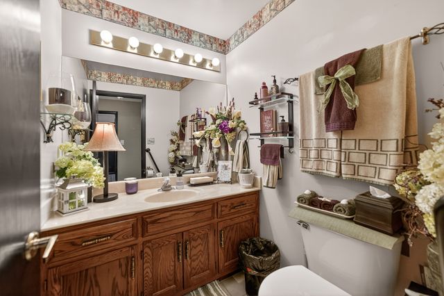 0S775 Madison Street, Winfield, IL 60190
