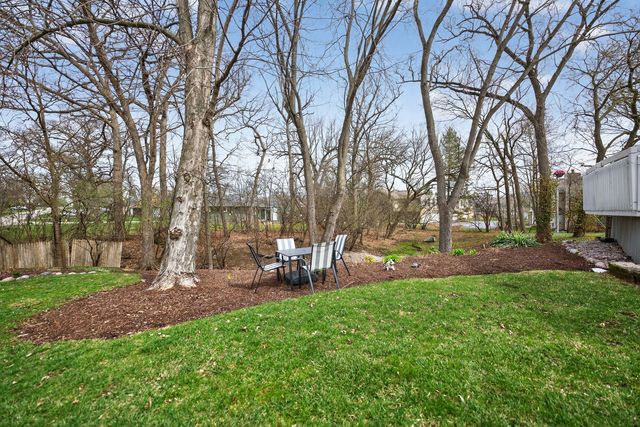0S775 Madison Street, Winfield, IL 60190