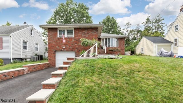 29 Cornell St, Woodbridge Twp., NJ 07001